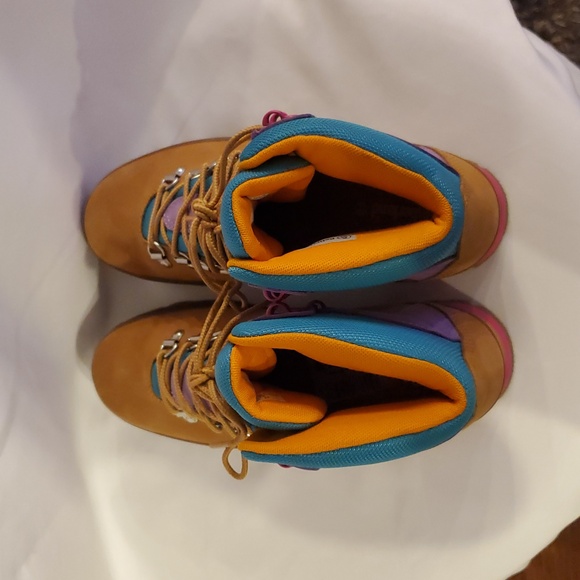Timberland Women's Tan and Purple Lace Up Boots Size 8.5 - Picture 5 of 6